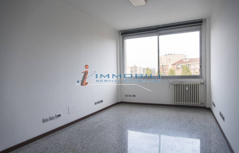 Ufficio in Affitto