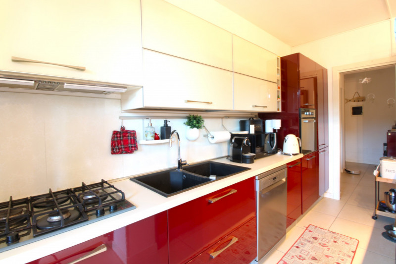 SACRA FAMIGLIA: Alle porte del centro storico di Padova, in zona Sacra Famiglia quartiere San Giu...