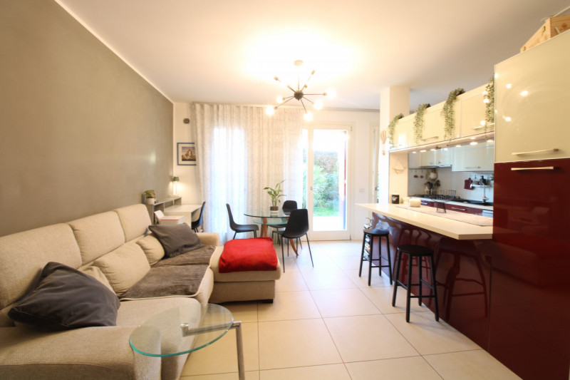 SACRA FAMIGLIA: Alle porte del centro storico di Padova, in zona Sacra Famiglia quartiere San Giu...