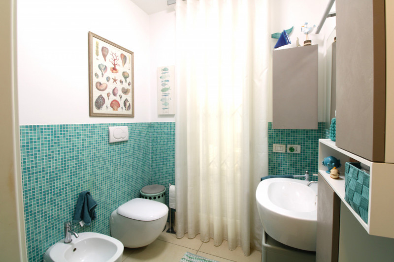 SACRA FAMIGLIA: Alle porte del centro storico di Padova, in zona Sacra Famiglia quartiere San Giu...