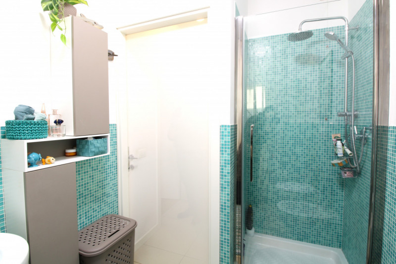 SACRA FAMIGLIA: Alle porte del centro storico di Padova, in zona Sacra Famiglia quartiere San Giu...