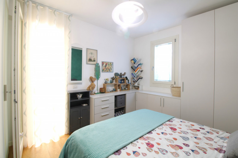 SACRA FAMIGLIA: Alle porte del centro storico di Padova, in zona Sacra Famiglia quartiere San Giu...