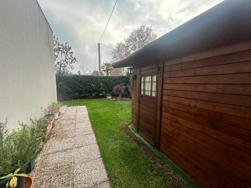 L'Agenzia Immobiliare IRIS propone in vendita  appartamento a Vallà di Riese Pio X, situato in zo...