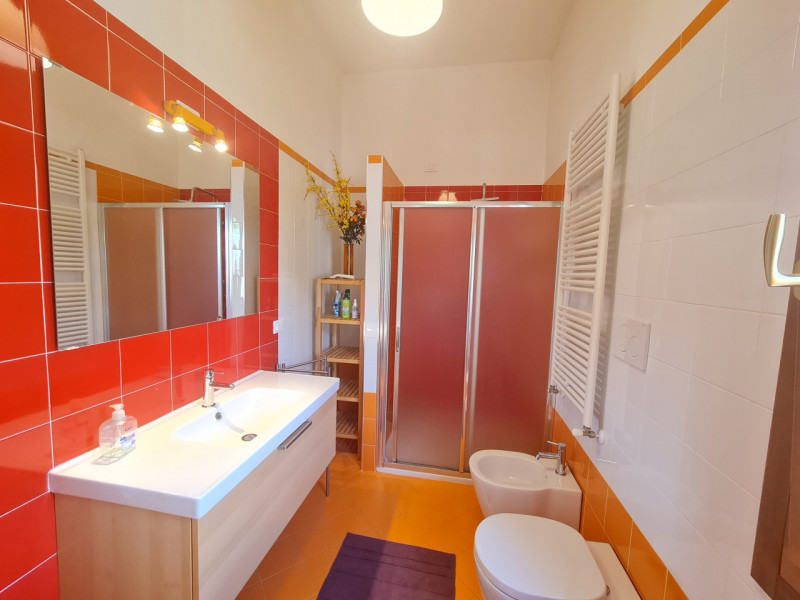 A Luvigliano, una delle zone più suggestive e ricercate dei Colli Euganei, proponiamo in vendita ...