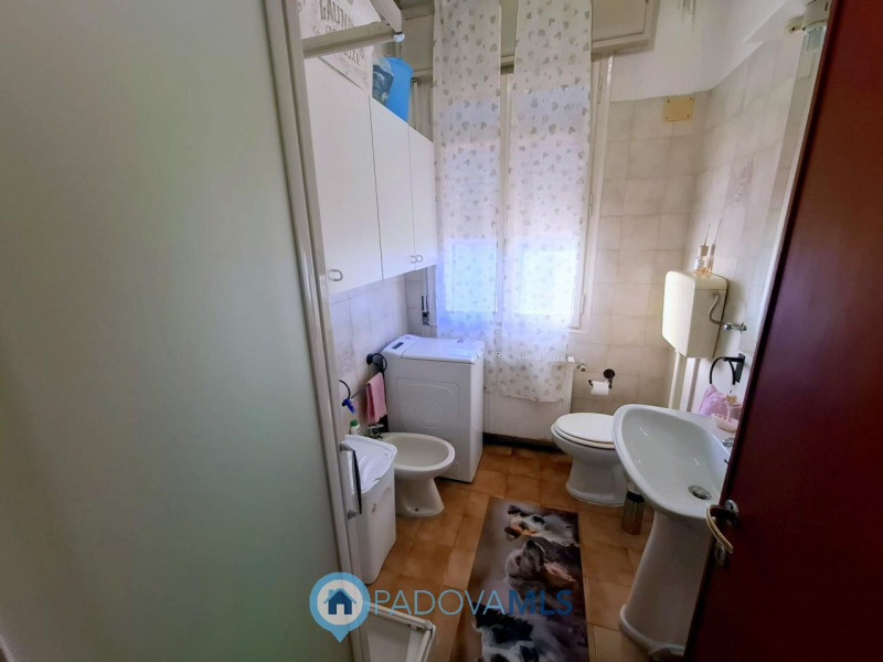 Immobile in esclusiva al Gruppo Padova MLS
PORZIONE DI BIFAMILIARE – MADONNA PELLEGRINA – ULTIMO ...