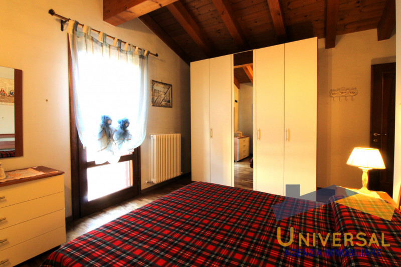 ARSEGO - In tranquillo quartiere residenziale, lontano da traffico e rumori, però al contempo com...