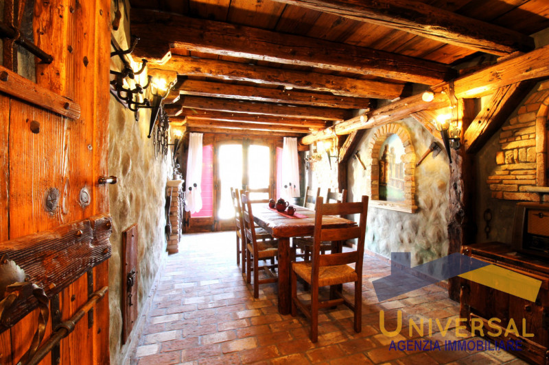 ARSEGO - In tranquillo quartiere residenziale, lontano da traffico e rumori, però al contempo com...