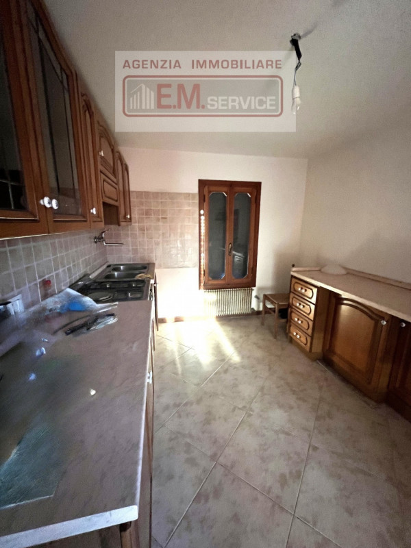 In vendita, nella tranquilla e suggestiva località di Musestre nel comune di Roncade, proponiamo ...