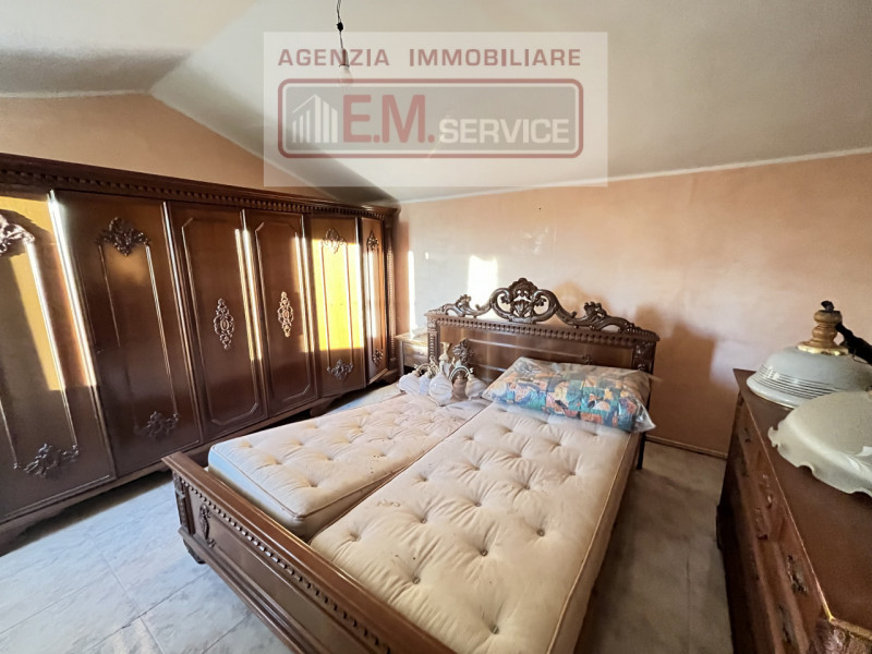 In vendita, nella tranquilla e suggestiva località di Musestre nel comune di Roncade, proponiamo ...