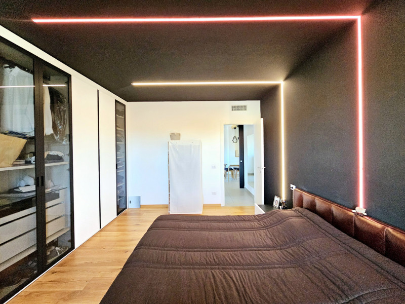 Proponiamo in vendita a Padova, moderno appartamento in via Giuseppe Cesare Abba, ubicato in un c...