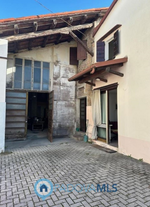 Immobile in esclusiva al Gruppo Padova MLS.
Scopri questa straordinaria opportunità di investimen...