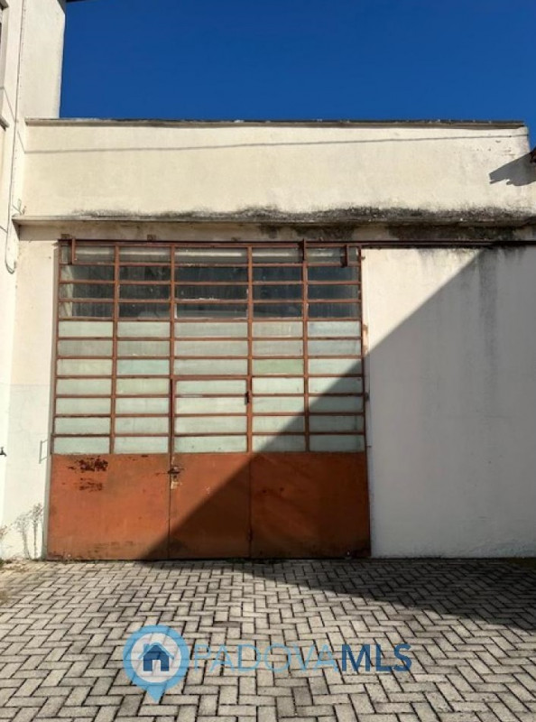 Immobile in esclusiva al Gruppo Padova MLS.
Scopri questa straordinaria opportunità di investimen...