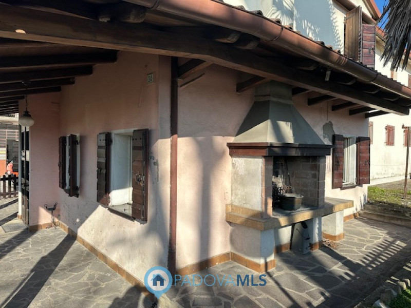 Immobile in esclusiva al Gruppo Padova MLS.
Scopri questa straordinaria opportunità di investimen...