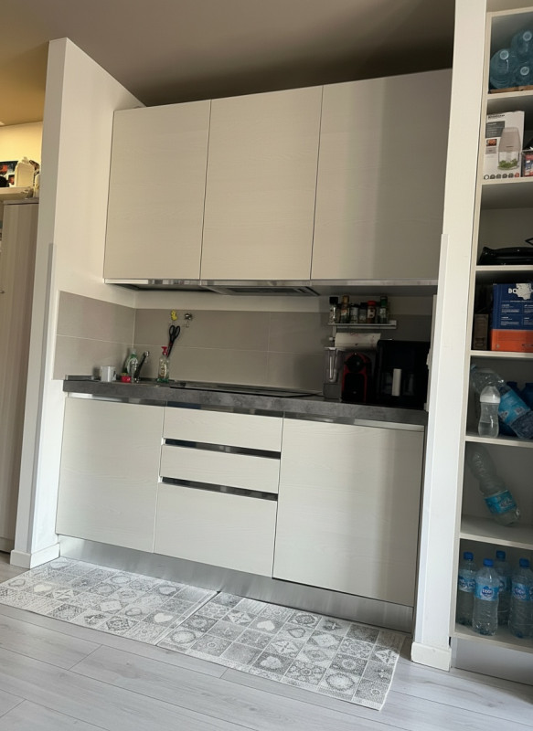 Scopri questo affascinante appartamento situato nel cuore di Serravalle, una delle zone più ricer...