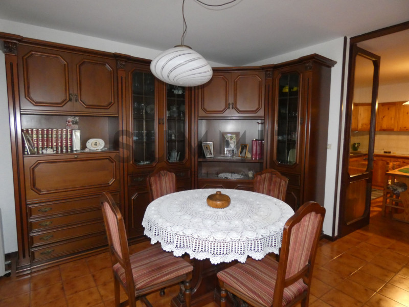 VALLI DEL PASUBIO - Sant'Antonio: TRICAMERE ABITABILE DA SUBITO comodo ai servizi e alle scuole. ...