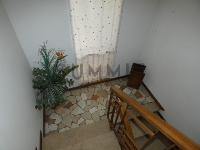 VALLI DEL PASUBIO - Sant'Antonio: TRICAMERE ABITABILE DA SUBITO comodo ai servizi e alle scuole. ...