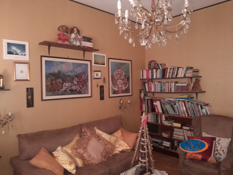 MONTEGALDA (VI): Proponiamo CASA SINGOLA  con ampio giardino in una posizione centrale del paese ...