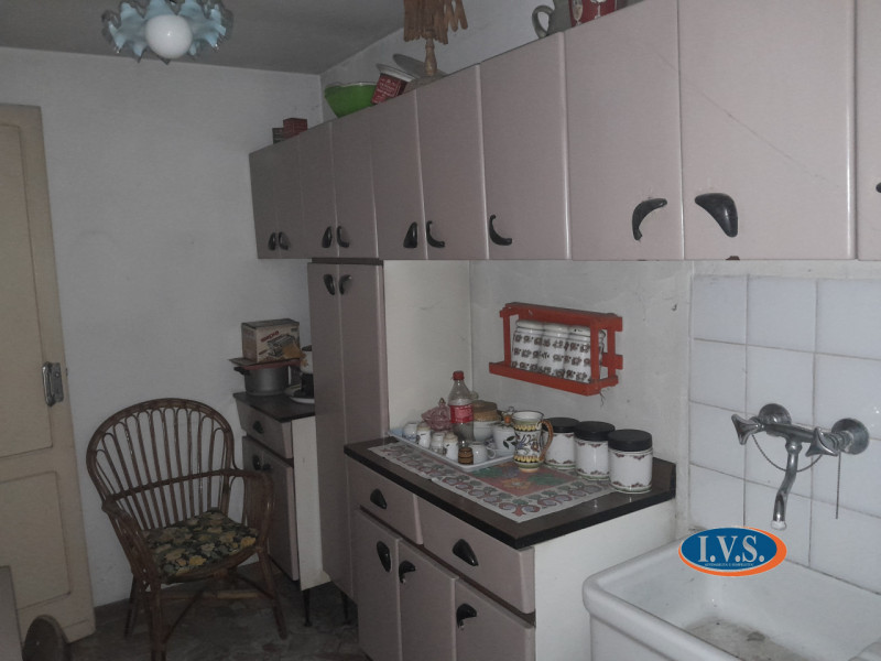 MONTEGALDA (VI): Proponiamo CASA SINGOLA  con ampio giardino in una posizione centrale del paese ...