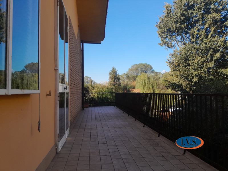 MONTEGALDA (VI): Proponiamo CASA SINGOLA di 160 mq con ampio giardino, a due minuti dal centro de...