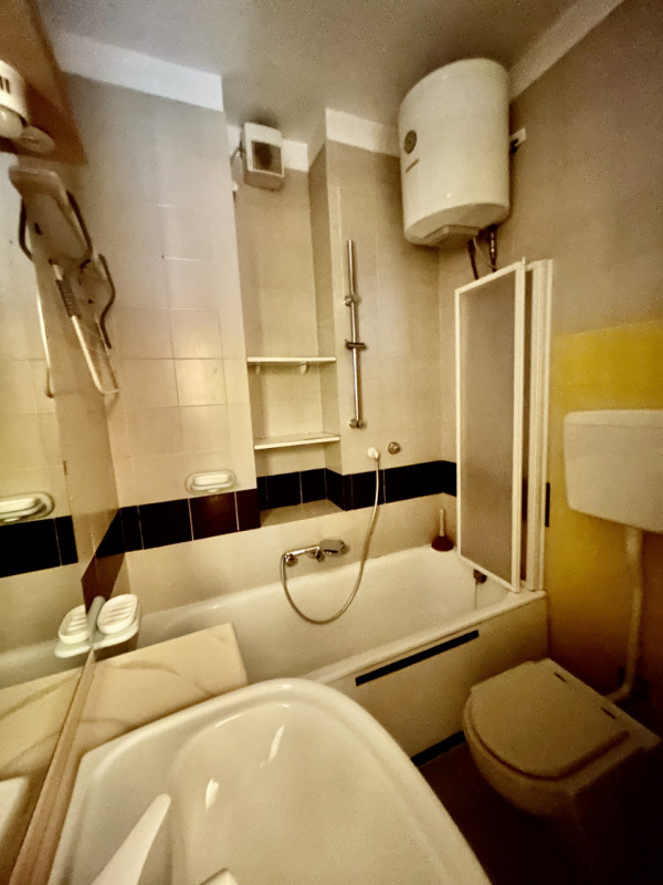 Padova a ridosso di via San Fermo Nicoletta Dardilli di AD Casa Padova propone in vendita apparta...