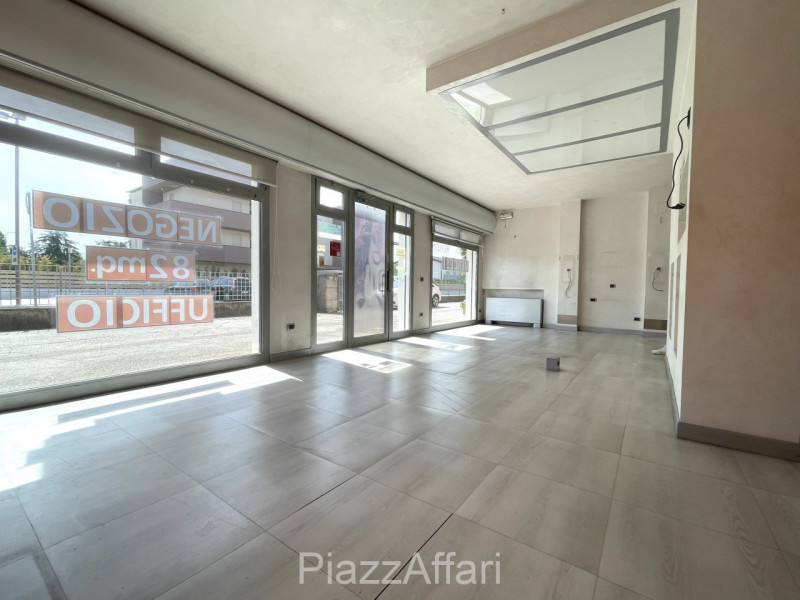 All'inizio della zona Ex-Piscina - "Ex Foro Boario" - ubicato proprio davanti al supermercato Eur...