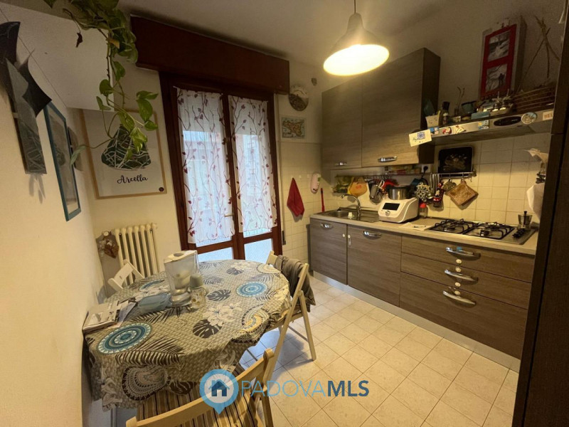 Immobile in esclusiva al Gruppo Padova MLS
ARCELLA-SAN BELLINO
Proponiamo in vendita un appartame...