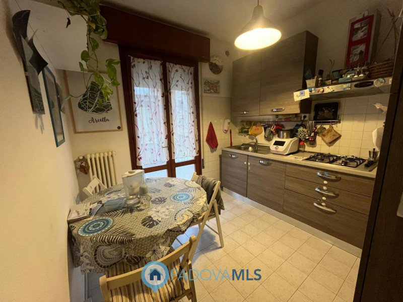 Immobile in esclusiva al Gruppo Padova MLS
ARCELLA-SAN BELLINO
Proponiamo in vendita un appartame...