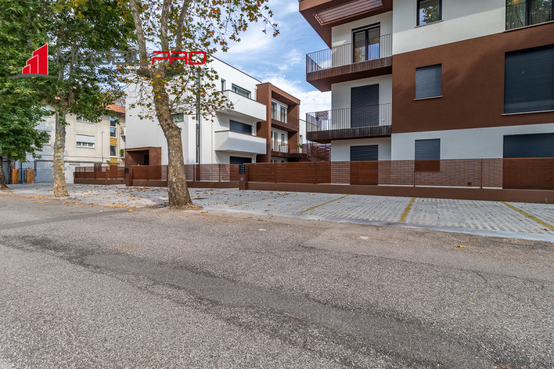 ESCLUSIVA IMMOBILPRO!!! NO IVA!!! RISPARMI € 8.000,00!
Un bicamere moderno, funzionale e con un g...