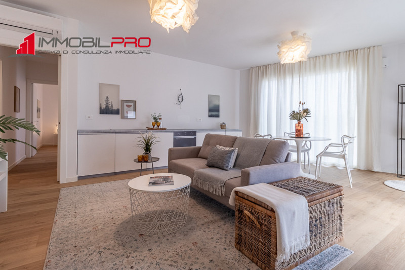 ESCLUSIVA IMMOBILPRO!!! NO IVA!!! RISPARMI € 8.000,00!
Un bicamere moderno, funzionale e con un g...