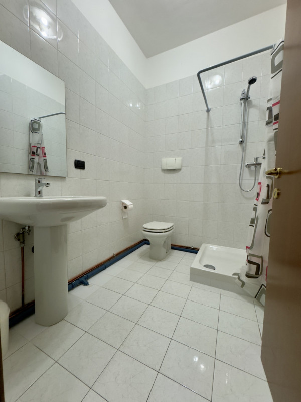 In una zona centralissima e servitissima di Sarmeola di Rubano, comoda ad autobus, scuole, farmac...