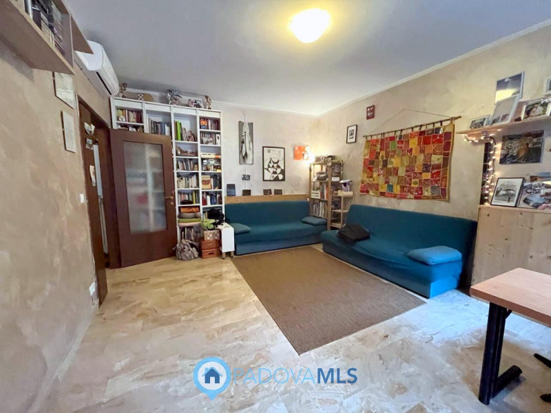 Immobile in esclusiva al Gruppo Padova MLS

ARCELLA-SAN BELLINO
Proponiamo in vendita un appartam...