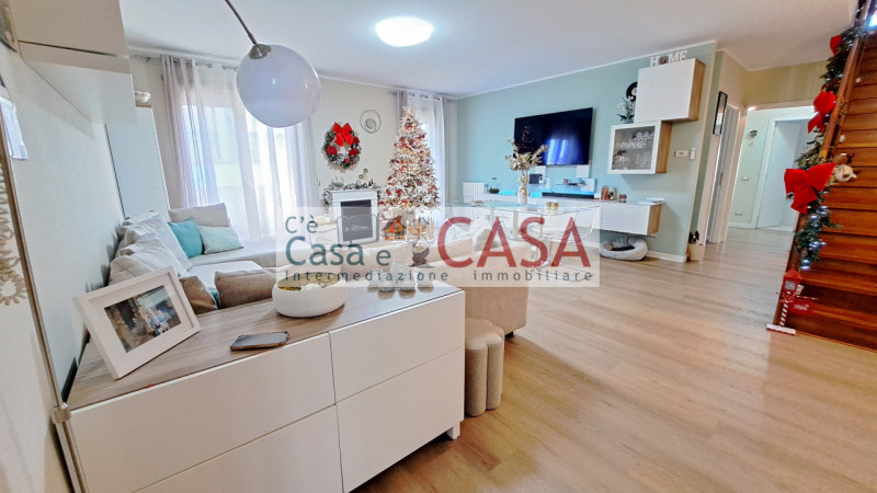 S.DOMENICO: Ottimo contesto abitativo, vicinanze a tutti i servizi, autobus, farmacia, scuole, co...