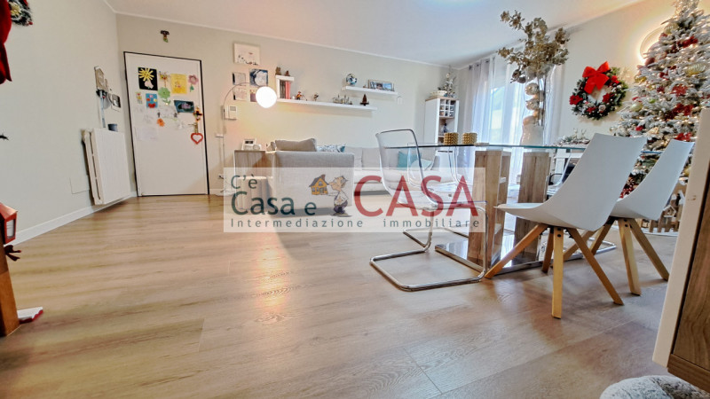 S.DOMENICO: Ottimo contesto abitativo, vicinanze a tutti i servizi, autobus, farmacia, scuole, co...