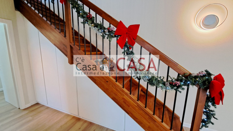 S.DOMENICO: Ottimo contesto abitativo, vicinanze a tutti i servizi, autobus, farmacia, scuole, co...