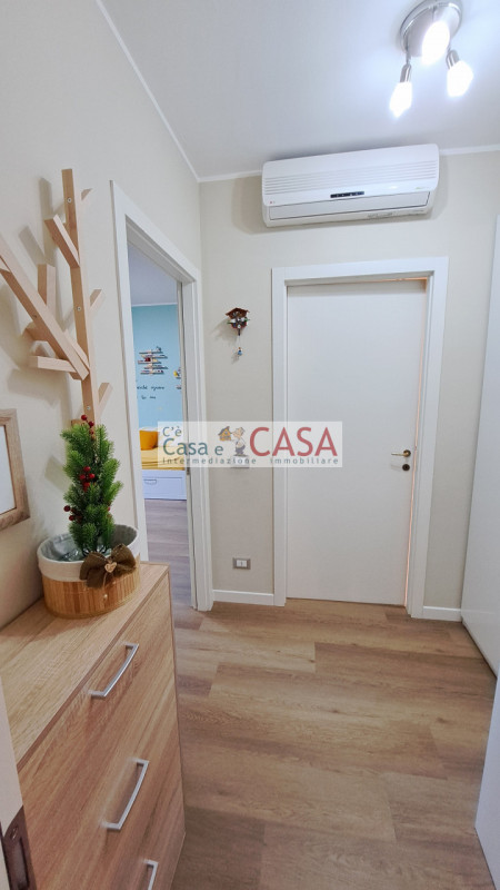 S.DOMENICO: Ottimo contesto abitativo, vicinanze a tutti i servizi, autobus, farmacia, scuole, co...