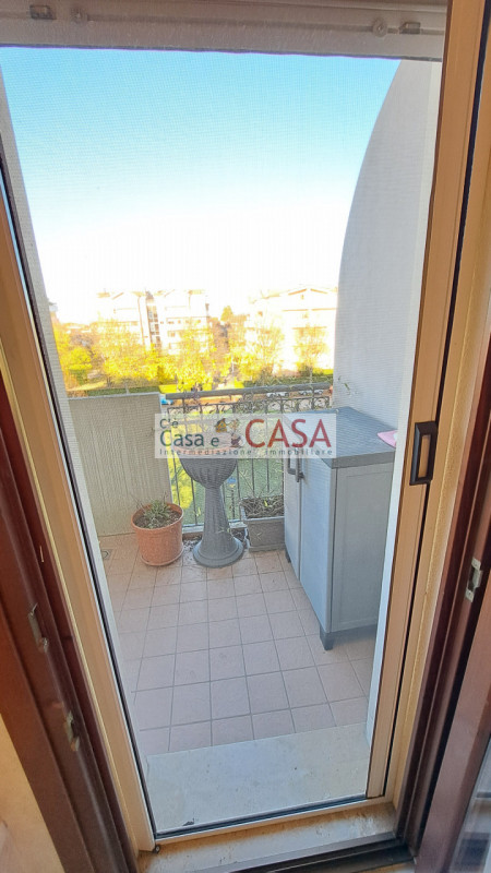 S.DOMENICO: Ottimo contesto abitativo, vicinanze a tutti i servizi, autobus, farmacia, scuole, co...