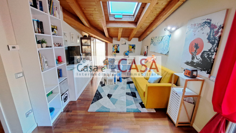 S.DOMENICO: Ottimo contesto abitativo, vicinanze a tutti i servizi, autobus, farmacia, scuole, co...