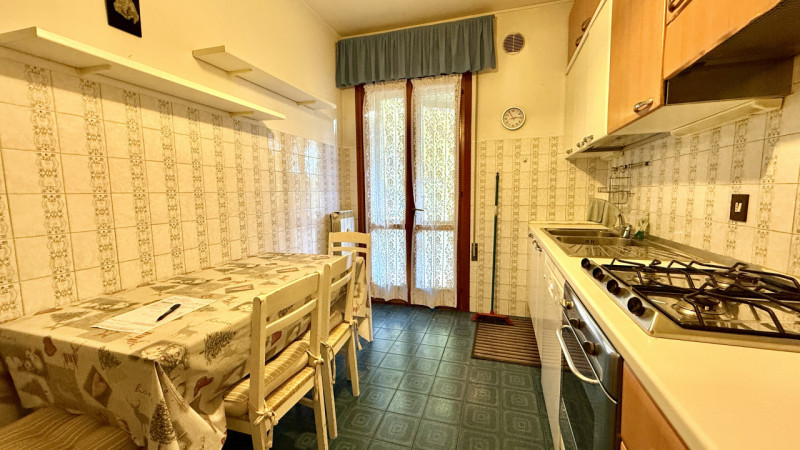 Immobile in esclusiva al Gruppo Padova MLS
SANTISSIMA TRINITA' Appartamento di tre camere all’int...