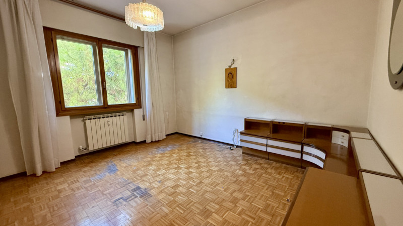 Immobile in esclusiva al Gruppo Padova MLS
SANTISSIMA TRINITA' Appartamento di tre camere all’int...