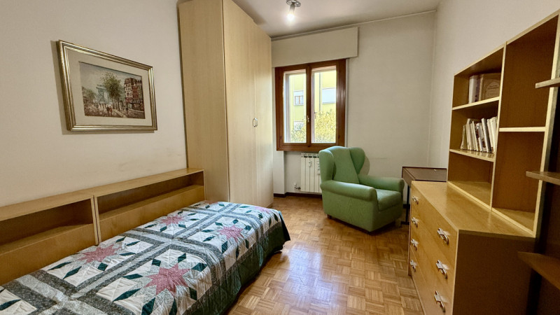 Immobile in esclusiva al Gruppo Padova MLS
SANTISSIMA TRINITA' Appartamento di tre camere all’int...