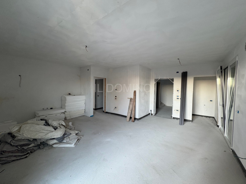 Appartamento trilocale situato nel centro di Padova, a 2 passi dai portici di Corso Milano, 107 m...