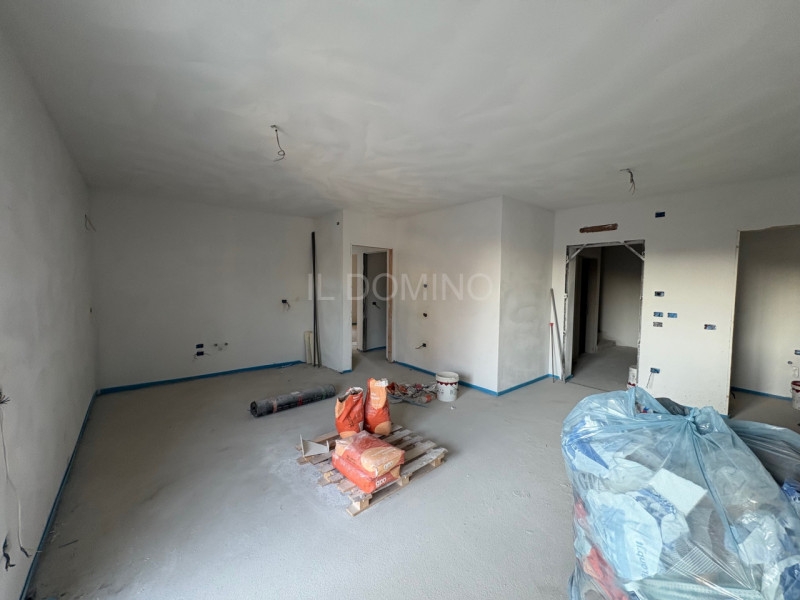 Appartamento trilocale situato nel centro di Padova, a 2 passi dai portici di Corso Milano, 107 m...