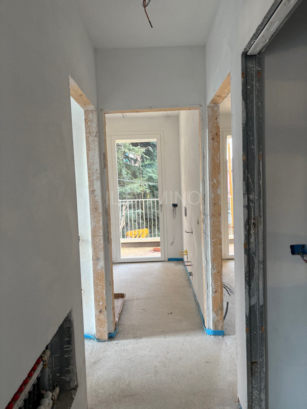 Appartamento trilocale situato nel centro di Padova, a 2 passi dai portici di Corso Milano, 107 m...