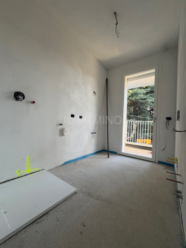 Appartamento trilocale situato nel centro di Padova, a 2 passi dai portici di Corso Milano, 107 m...