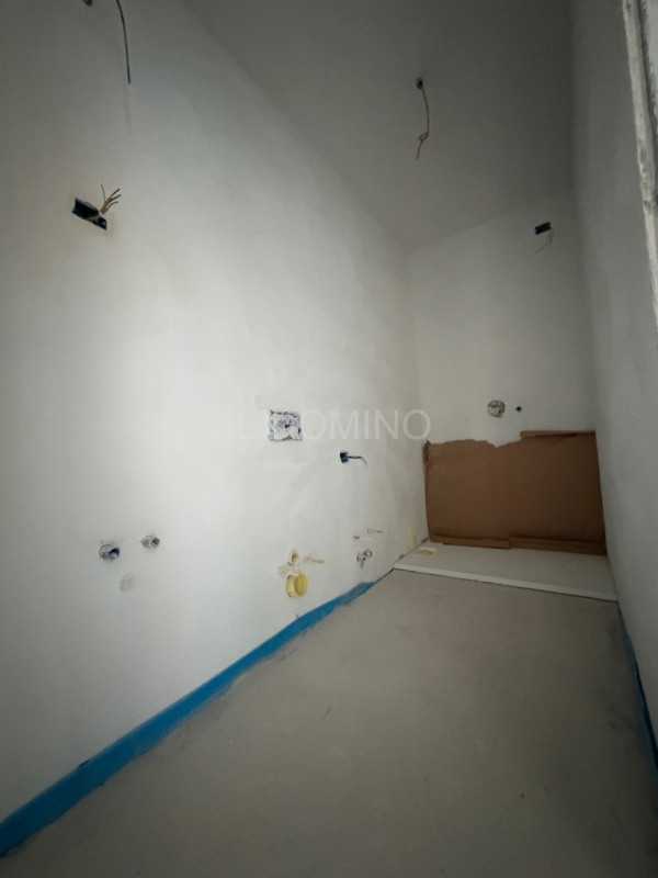 Appartamento trilocale situato nel centro di Padova, a 2 passi dai portici di Corso Milano, 107 m...