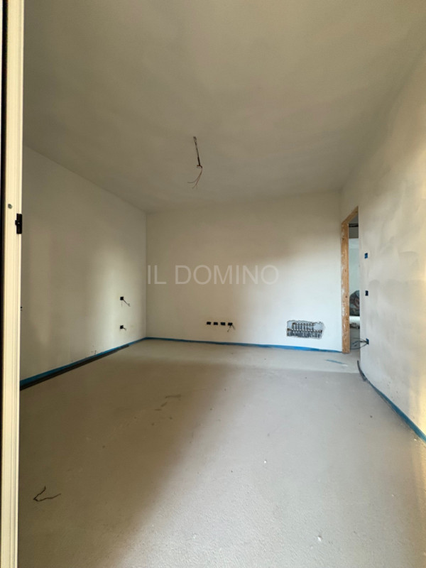 Appartamento trilocale situato nel centro di Padova, a 2 passi dai portici di Corso Milano, 107 m...