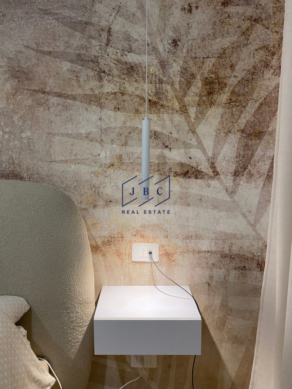 ROVERBASSO DI CODOGNE’ -  (TV)

Splendido Appartamento in Classe A1 con Ampio Annesso e giardino....