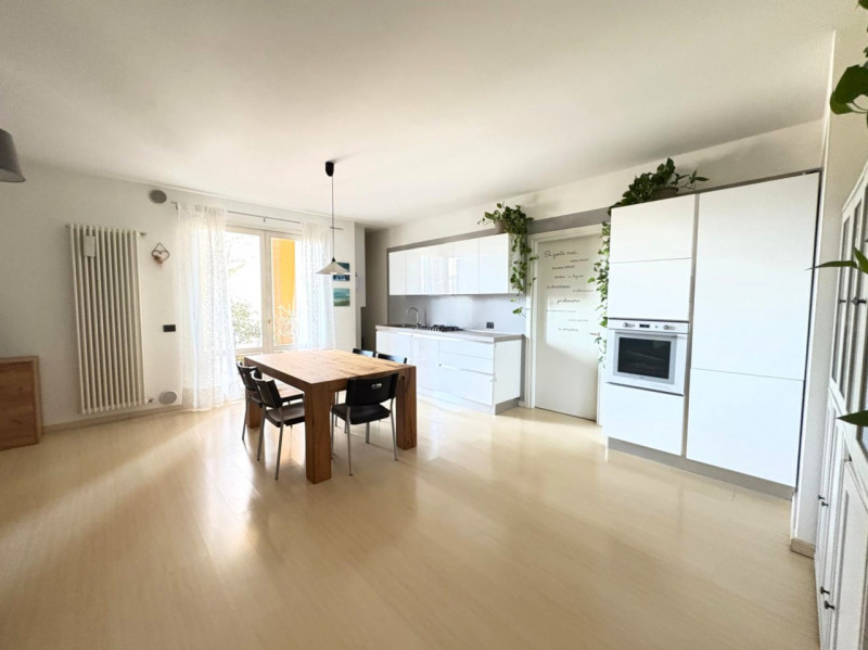 Rif. A906 (per info 340 2242606 Marco )

Appartamento 2 camere al piano primo – Castelfranco Vene...