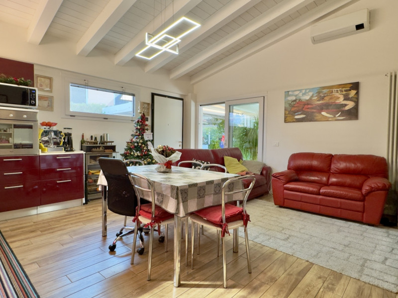 SELVAZZANO DENTRO — In una zona residenziale tranquilla e riservata, frequentata solo dai residen...