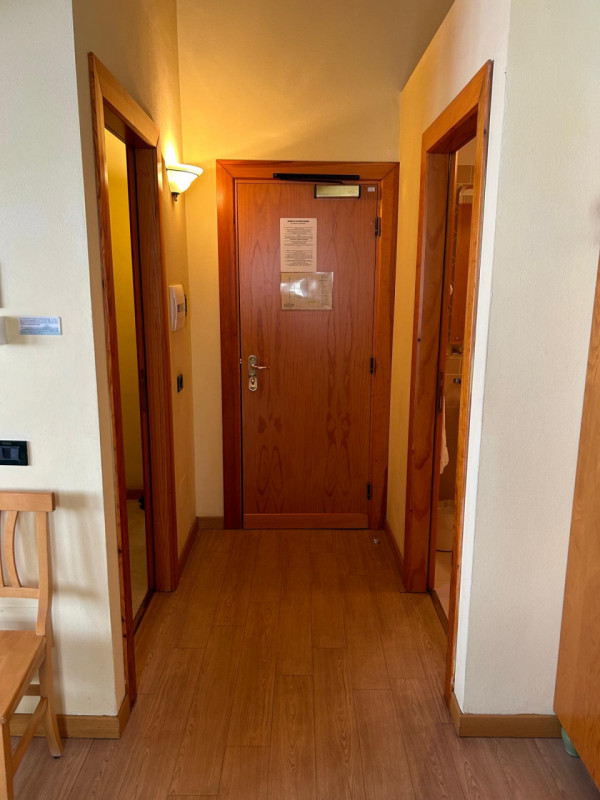 VENDESI MULTIPRORIETA' Trattasi ATTICO 4-5 PIANO, in Residence denominato "NEVESOLE" in località ...